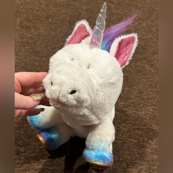 Talking Unicorn Stuffed Animal  Interactive Toy for Girls Ages 4 to 10 EUC! - Picture 1 of 7